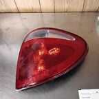 Tail Light Assembly CHRYSLER TOWN CNTRY Right 01 02 03
