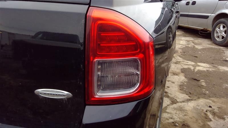 Tail Light Assembly JEEP COMPASS Right 11 12 13