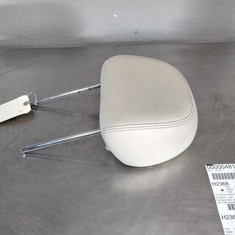 2008-09 Headrest Mercury Sable right front Milled Pebble OEM# 8A4Z7461