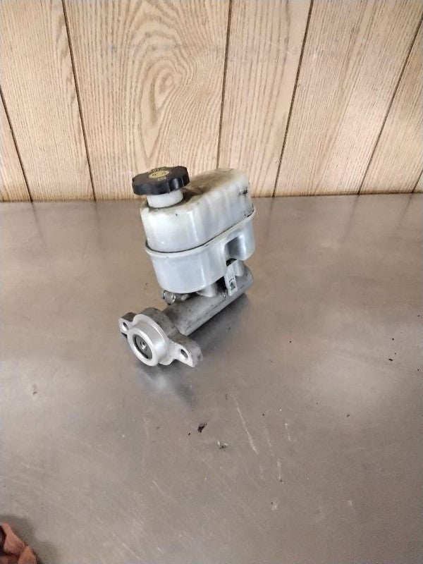 2009-2013 Chevrolet Silverado 1500 Master Cylinder OEM#19420798