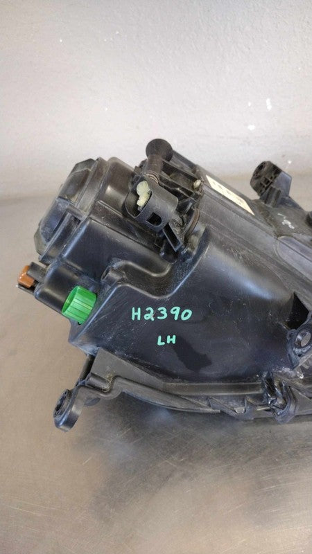 2014-2018 Jeep Cherokee Left Headlamp Assembly
