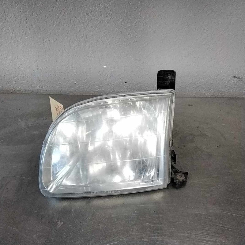 Headlamp Assembly TOYOTA TUNDRA Left 00 01 02 03 04