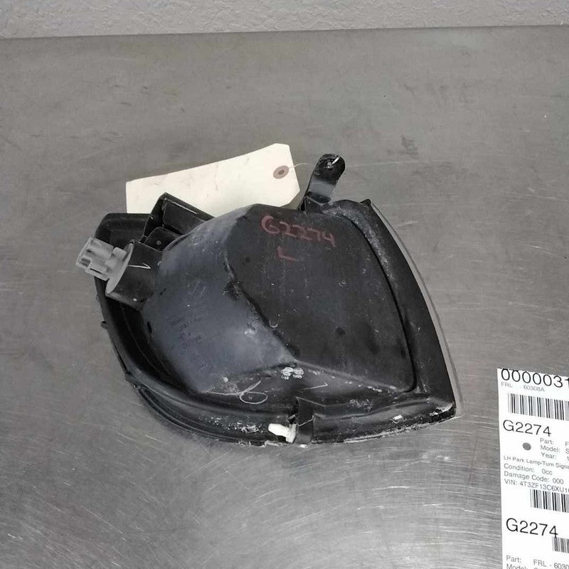 Fog/mark/park/turn Light/lamp TOYOTA SIENNA Left 98 99 00 01 02 03