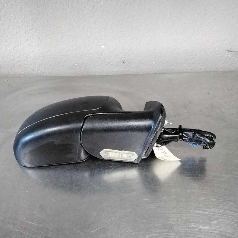 Door Mirror CHEVY AVALANCHE 1500 Right 03 04 05 06