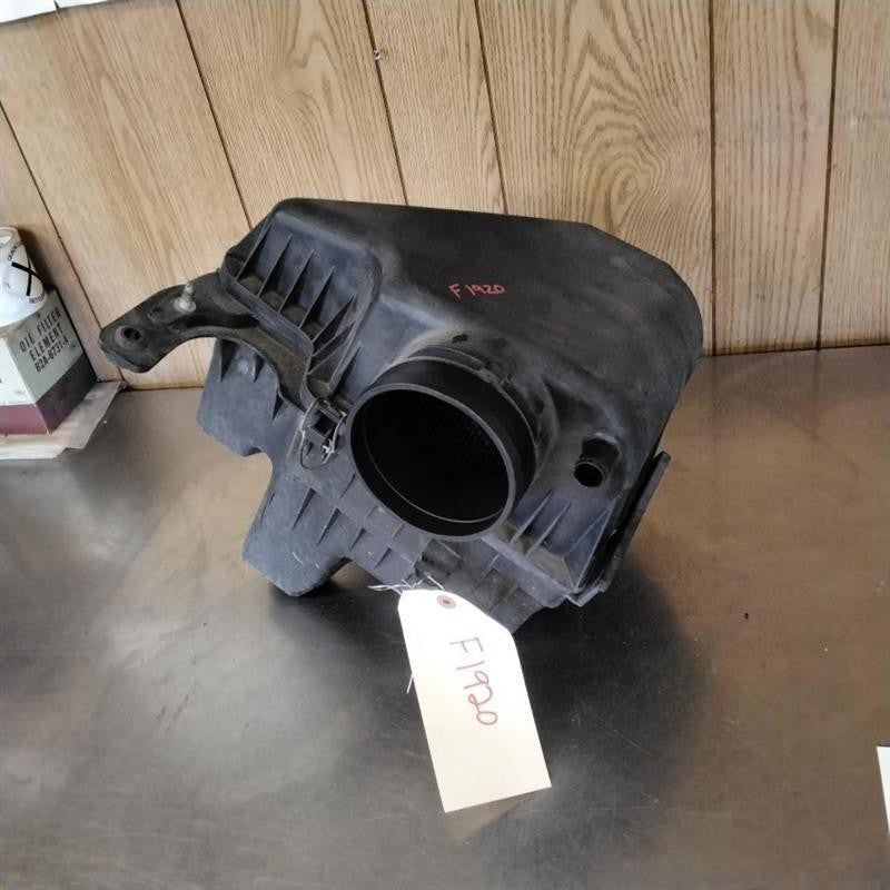 Air Cleaner CHRYSLER TOWN CNTRY 11 12 13 14 15 16