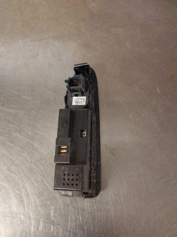 Door Switch Front BUICK CENTURY 97 98 99 00 01 02 03 04 05