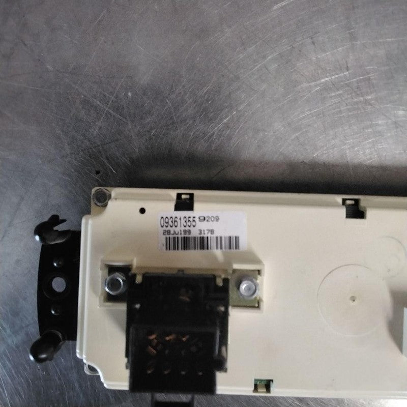 Heater A/c Control CHEVY SILVERADO 1500 99 00 01 02