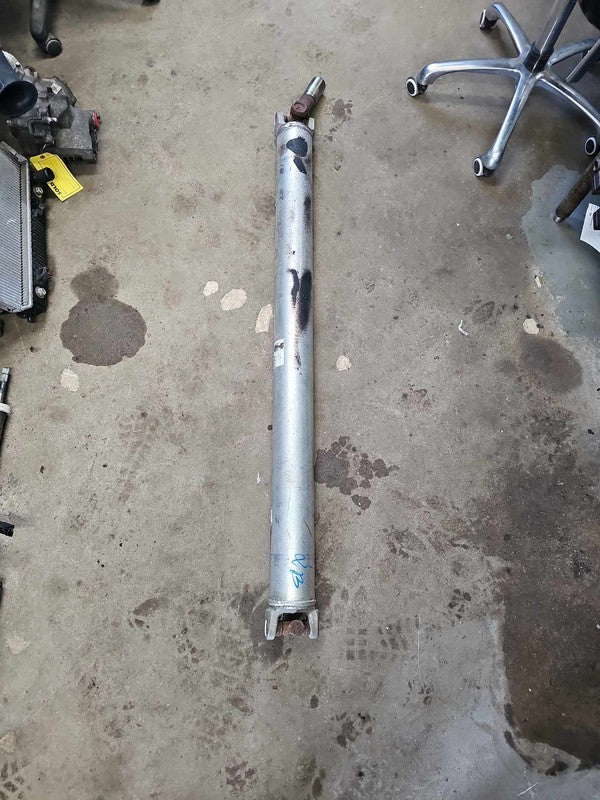 2015-2017 GMC Yukon XL 1500 Rear Drive Shaft 4x4 6.2L ID AAVN