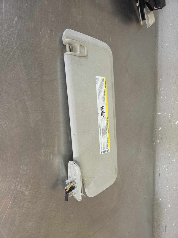 Sun Visor SUBURBAN 1500 Left 07 08 09 10 11 12 13 14