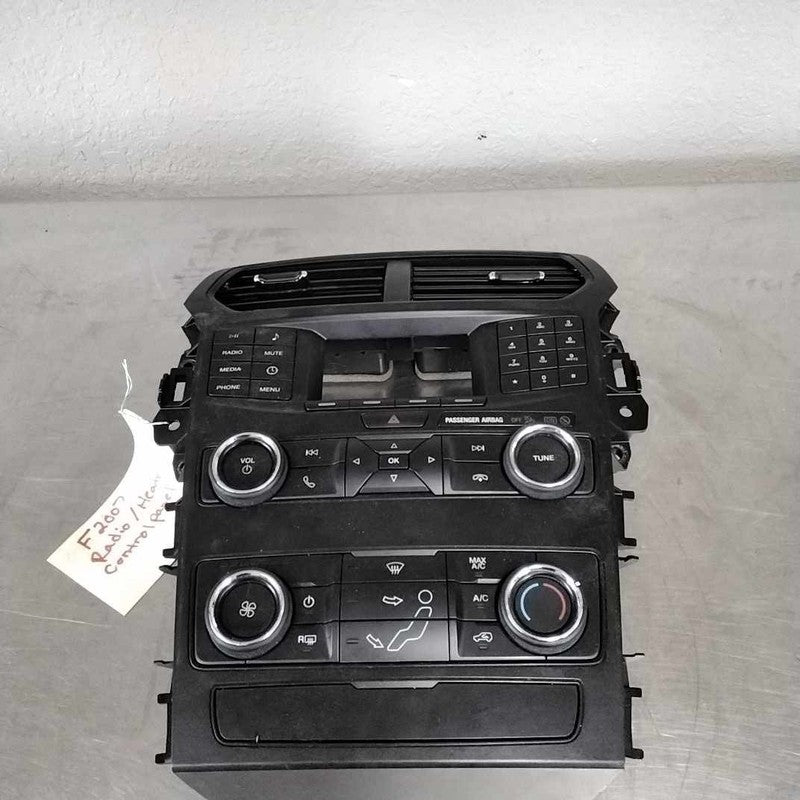 Audio & Visual Equip.(radio) FORD EXPLORER 19