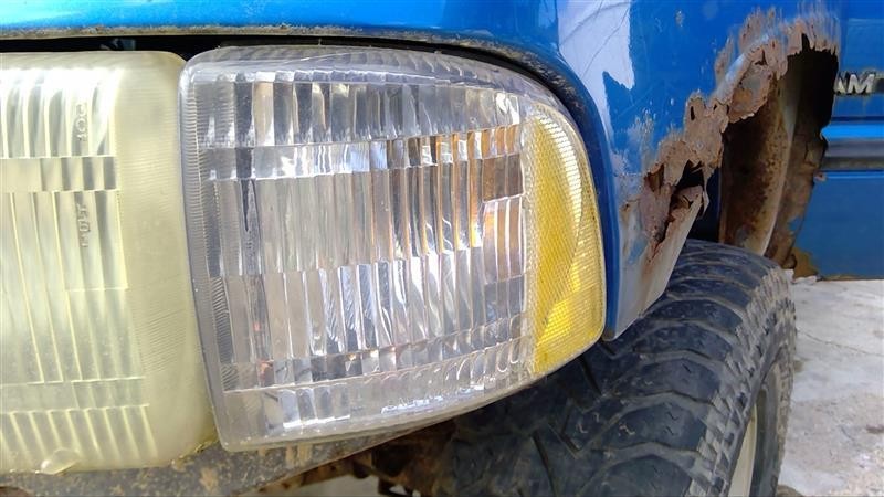 Fog/mark/park/turn Light/lamp DODGE PICKUP 1500 Left 99 00 01