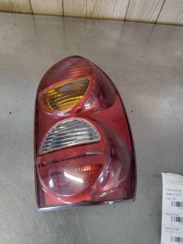 Tail Light Assembly JEEP LIBERTY Right 02 03 04