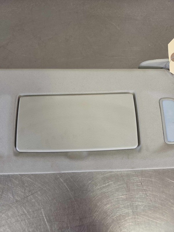 Sun Visor SUBURBAN 1500 Left 07 08 09 10 11 12 13 14