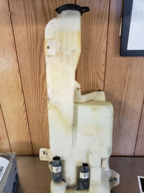 Washer Bottle CHEVY TAHOE 00 01 02 03 04 05 06