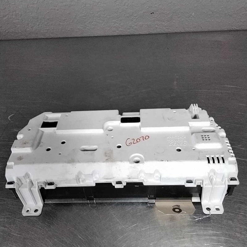 Speedometer TOYOTA CAMRY 13 14