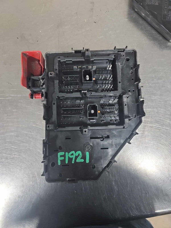 2009 Chevrolet Traverse Engine Fuse Box OEM#25909568