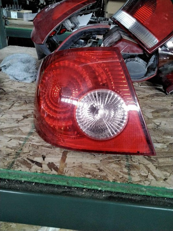 Tail Light Assembly TOYOTA COROLLA Left 03 04 05 06 07 08