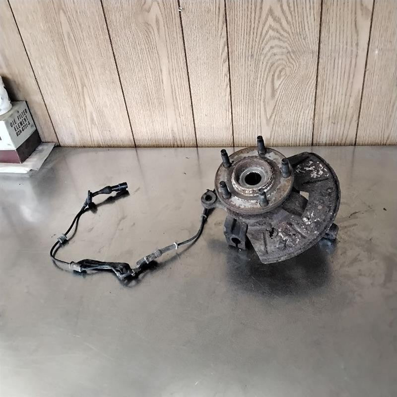 Spindle Knuckle Front FORD ESCAPE Left 01 02 03 04 05