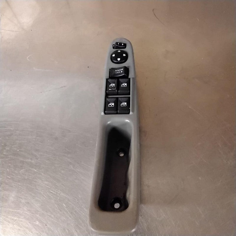 Door Switch Front CHEVY IMPALA 00 01 02 03 04 05