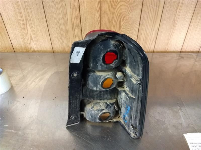 Tail Light Assembly FORD ESCAPE Left 01 02 03 04 05 06 07