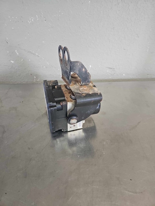 2014-2017 Jeep Compass Anti-lock Brake Parts Assembly OEM# 68067060AA