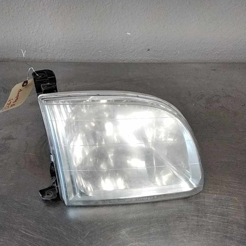 Headlamp Assembly TOYOTA TUNDRA Right 00 01 02 03 04