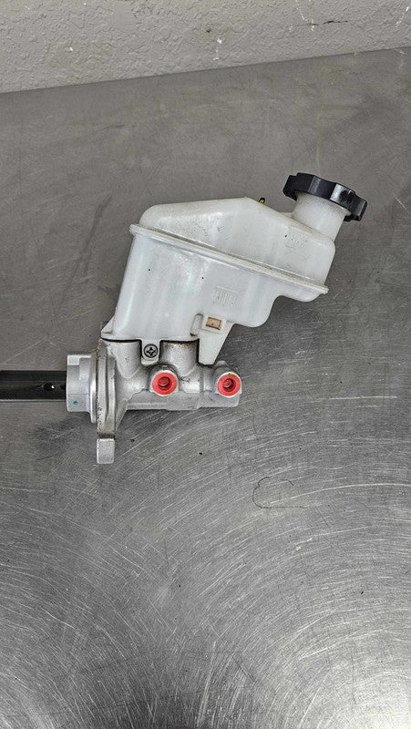 2011-2015 Kia Optima Master Cylinder OEM#585102T200