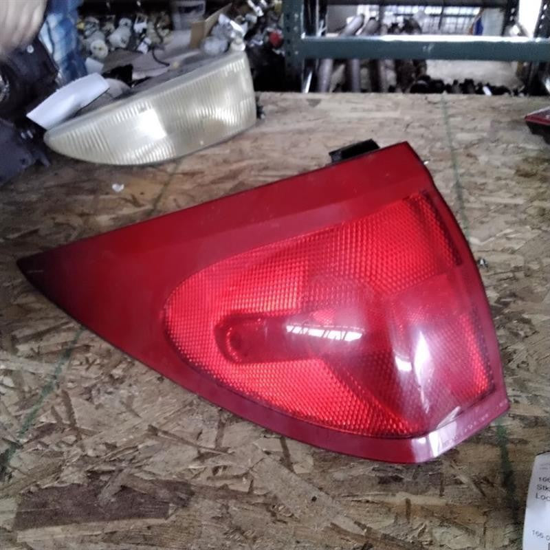 Tail Light Assembly BUICK RENDEZVOUS Left 02 03
