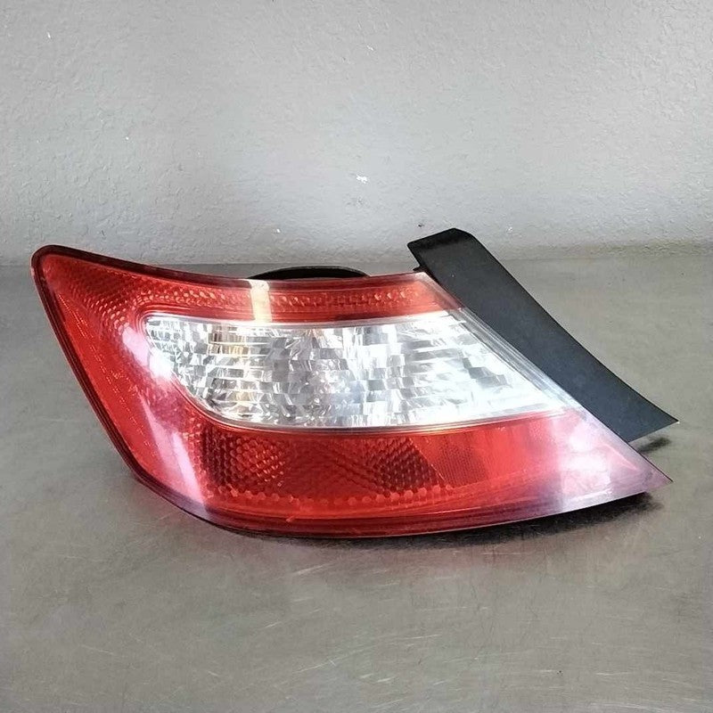 2009-2011 Honda Civic Left Tail Light Assembly