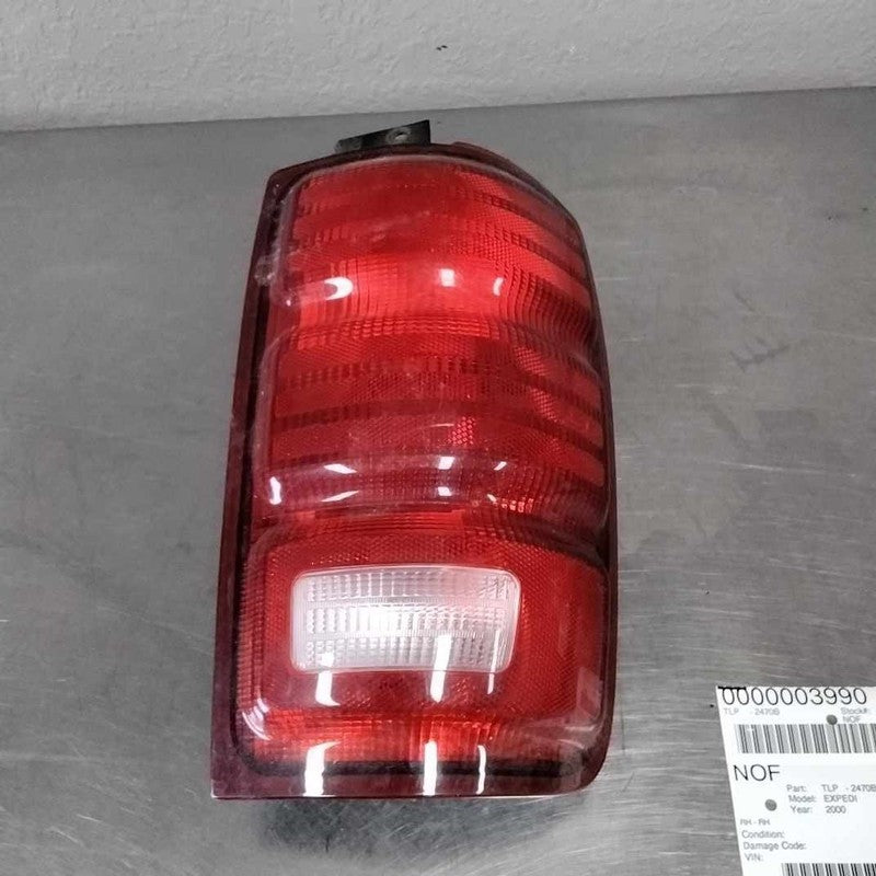 1997-2002 Ford Expedition Right Tail Light Assembly