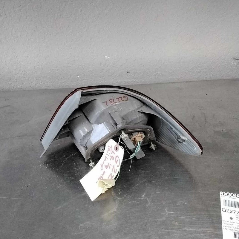 Tail Light Assembly TOYOTA COROLLA Left 03 04 05 06 07 08
