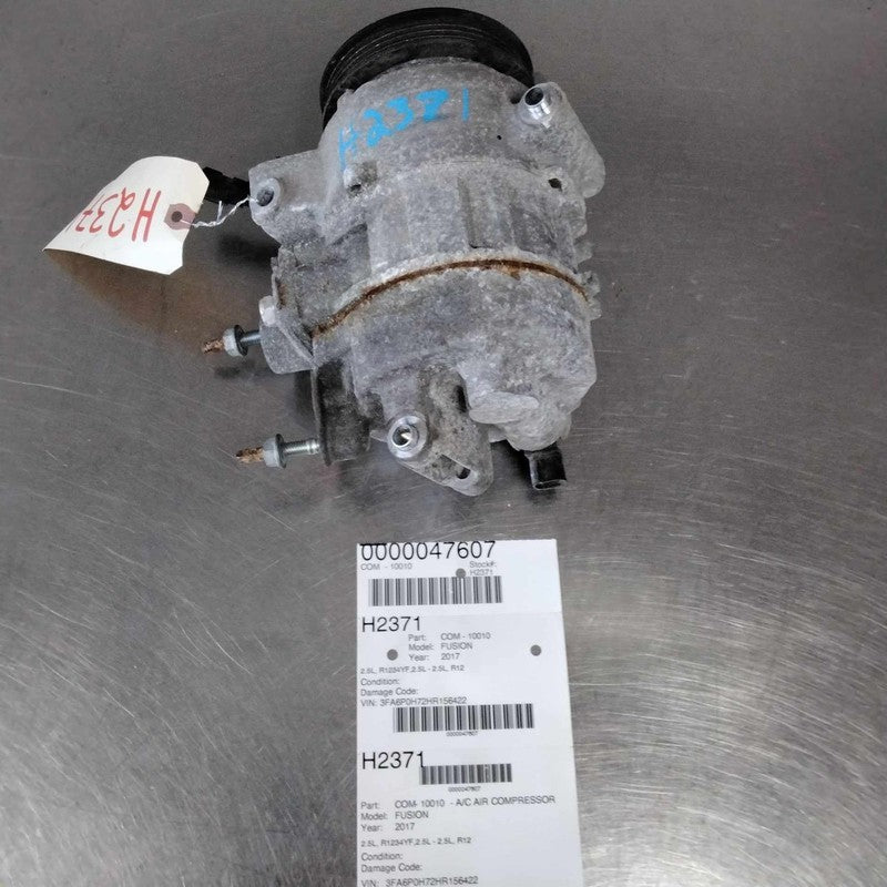 2017-2018 Ford Fusion A/c Air Compressor OEM#DS7Z19703B
